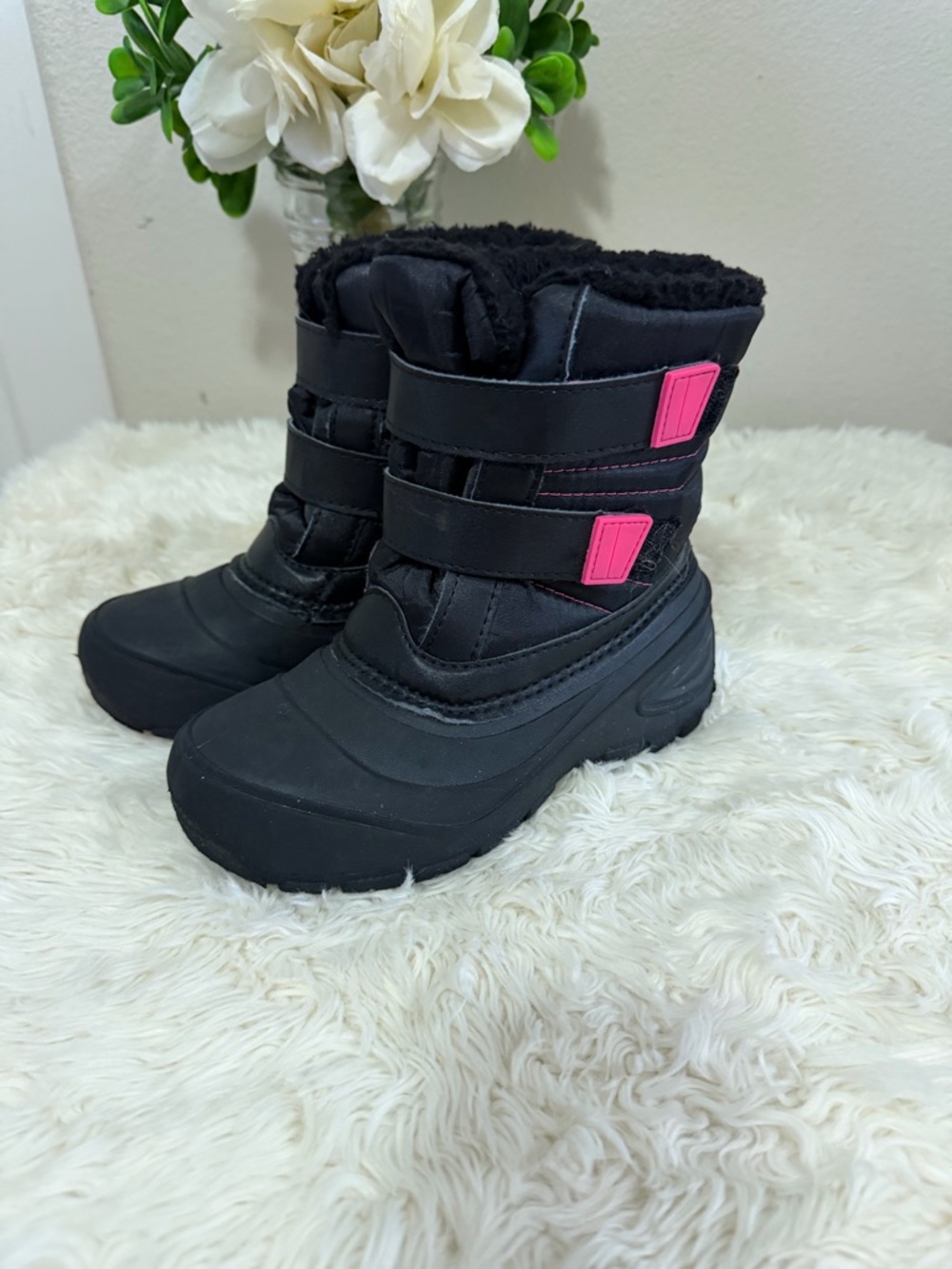 wonder nation Black and Pink Kids Snow Boots